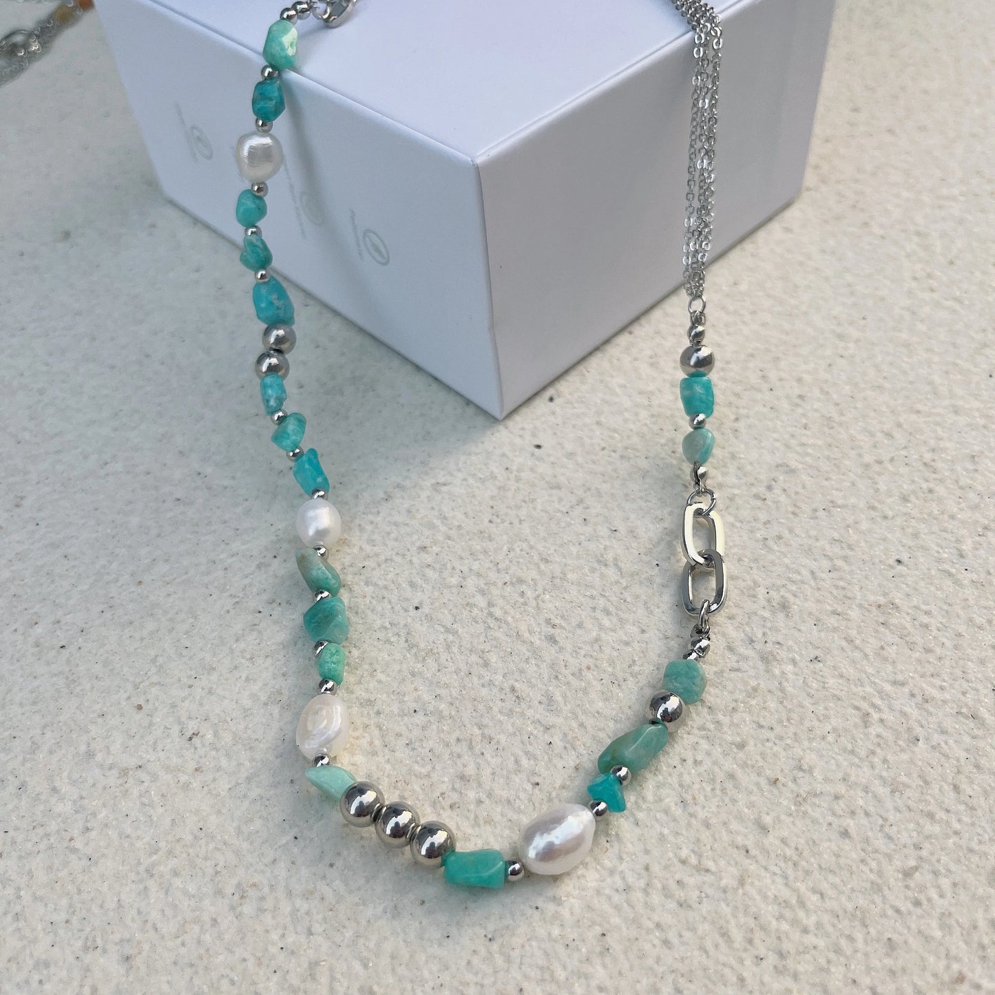 kshmir Natural stone blue crystal necklace baroque natural freshwater pearl niche design feeling fresh clavicle chain women