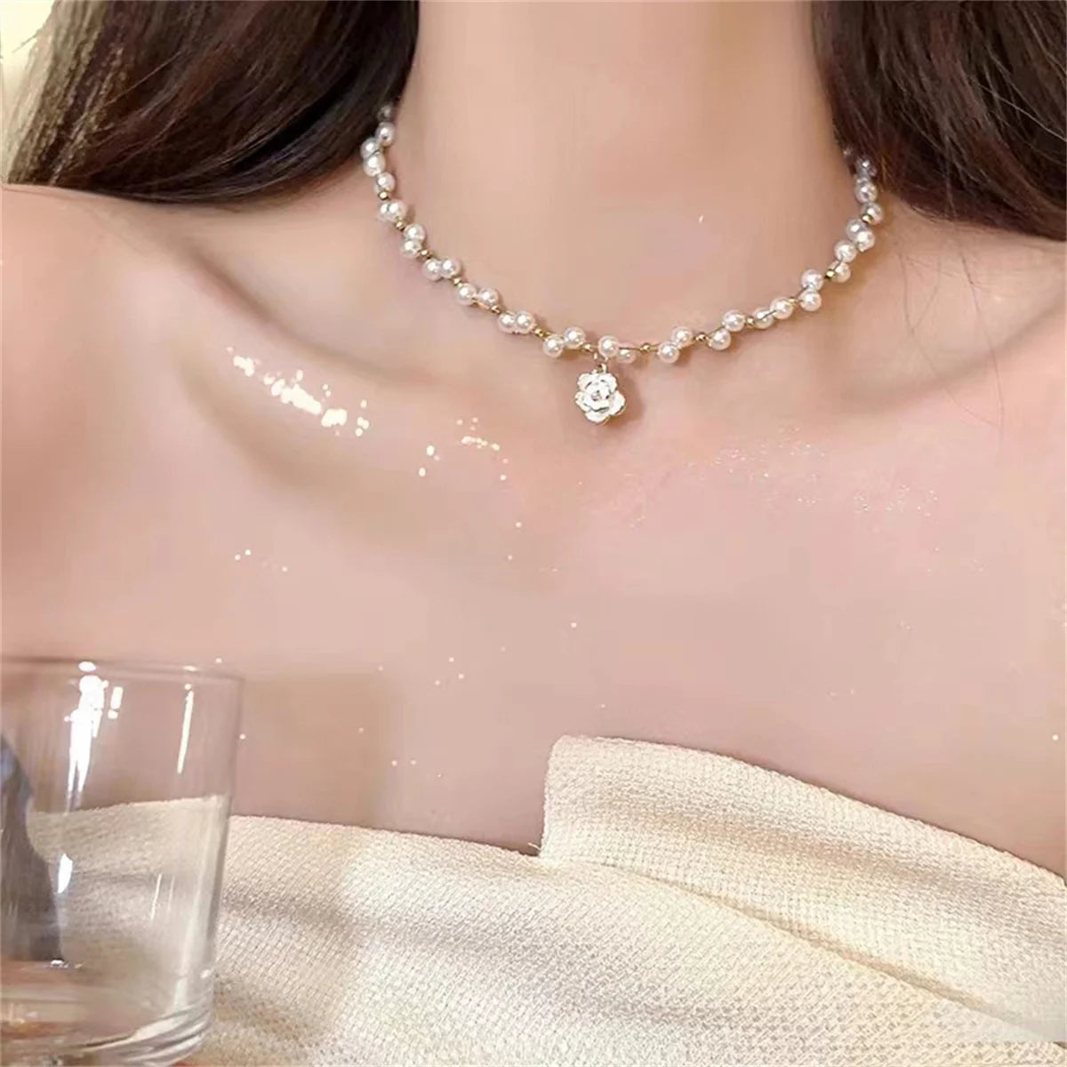 Minimalist Imitation Pearl Long Tassel Necklace For Women Ladies Elegant White Pearl Choker Clavicle Chain Wedding Party Jewelry