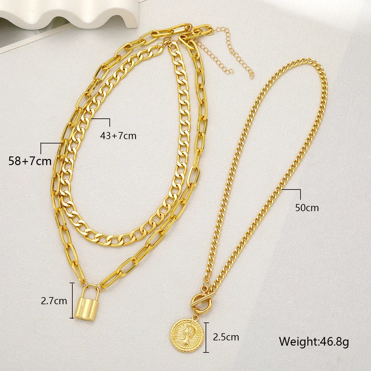 3pcs Layered Necklace Set for Women Vintage Elegant Gold Plated Embossed Round Creative Lock Pendant Necklaces Fashion Jewelry