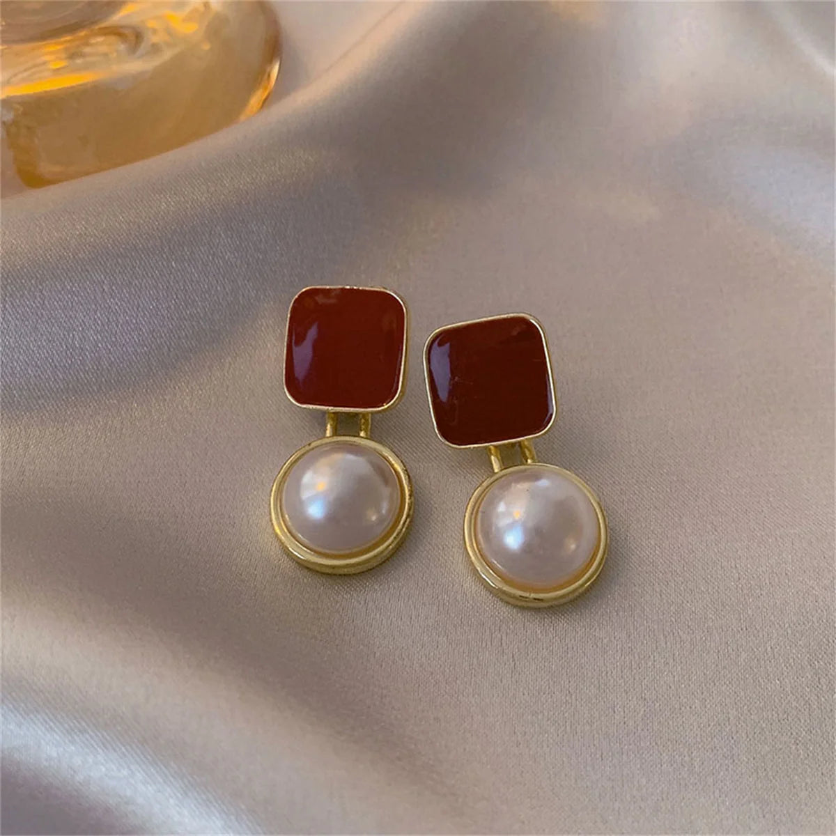 Vintage Trendy Red Enamel Geometric Round Heart Stud Earrings For Women Light Luxury Imitation Pearl Square Oval Earring Jewelry
