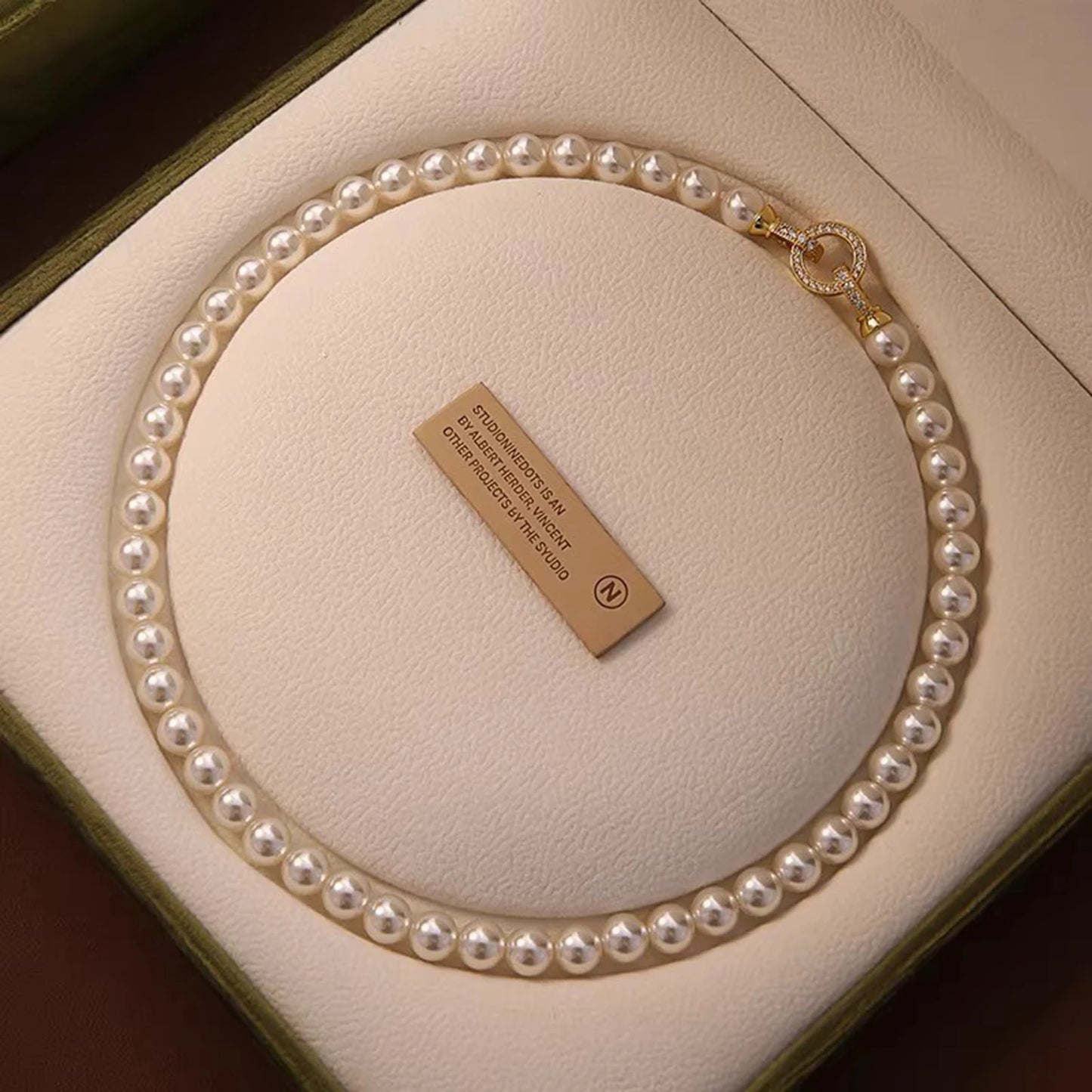 Elegant Pearl Necklace For Women Fashionable 8mm Bead String Clavicle Chain Light Luxury Dress Necklace Jewelry Neck Accessories