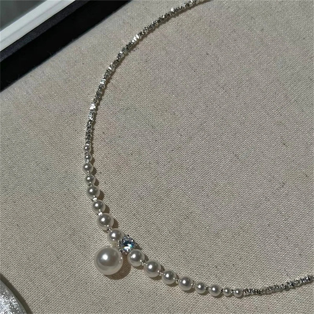 Minimalist Imitation Pearl Long Tassel Necklace For Women Ladies Elegant White Pearl Choker Clavicle Chain Wedding Party Jewelry