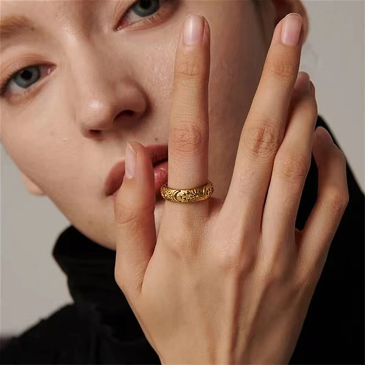 New Vintage 18K Gold Plated Stainless Steel Sun Star Moon Rings for Women Men Fashion Couple Jewelry Gift