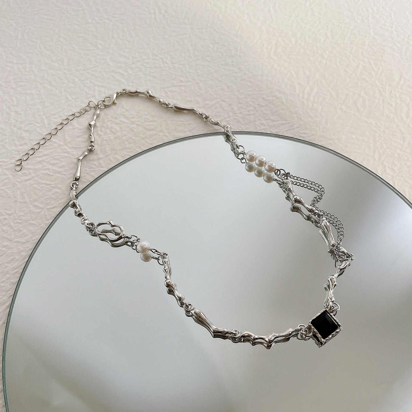 Y2K Crystal Pendant Necklaces New Fashion Silver Color Drop Necklace for Women Girls Light Luxury Clavicle Chain Jewelry 17KM