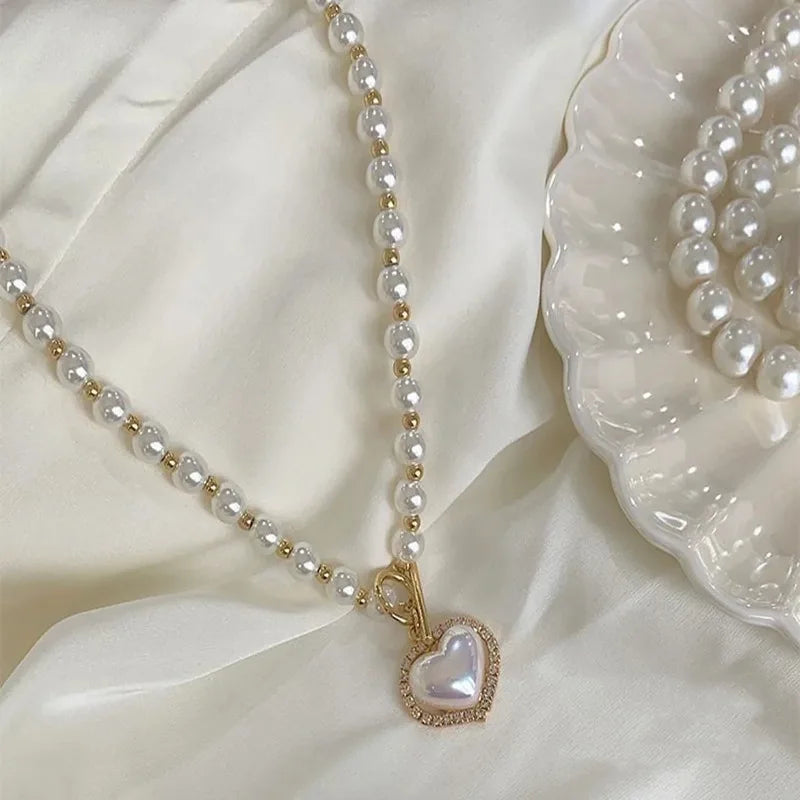 Elegant Pearl Necklace For Women Heart Pendant Necklaces Luxury Imitation Pearls Chain Necklaces Korean Jewelry Girls Gifts