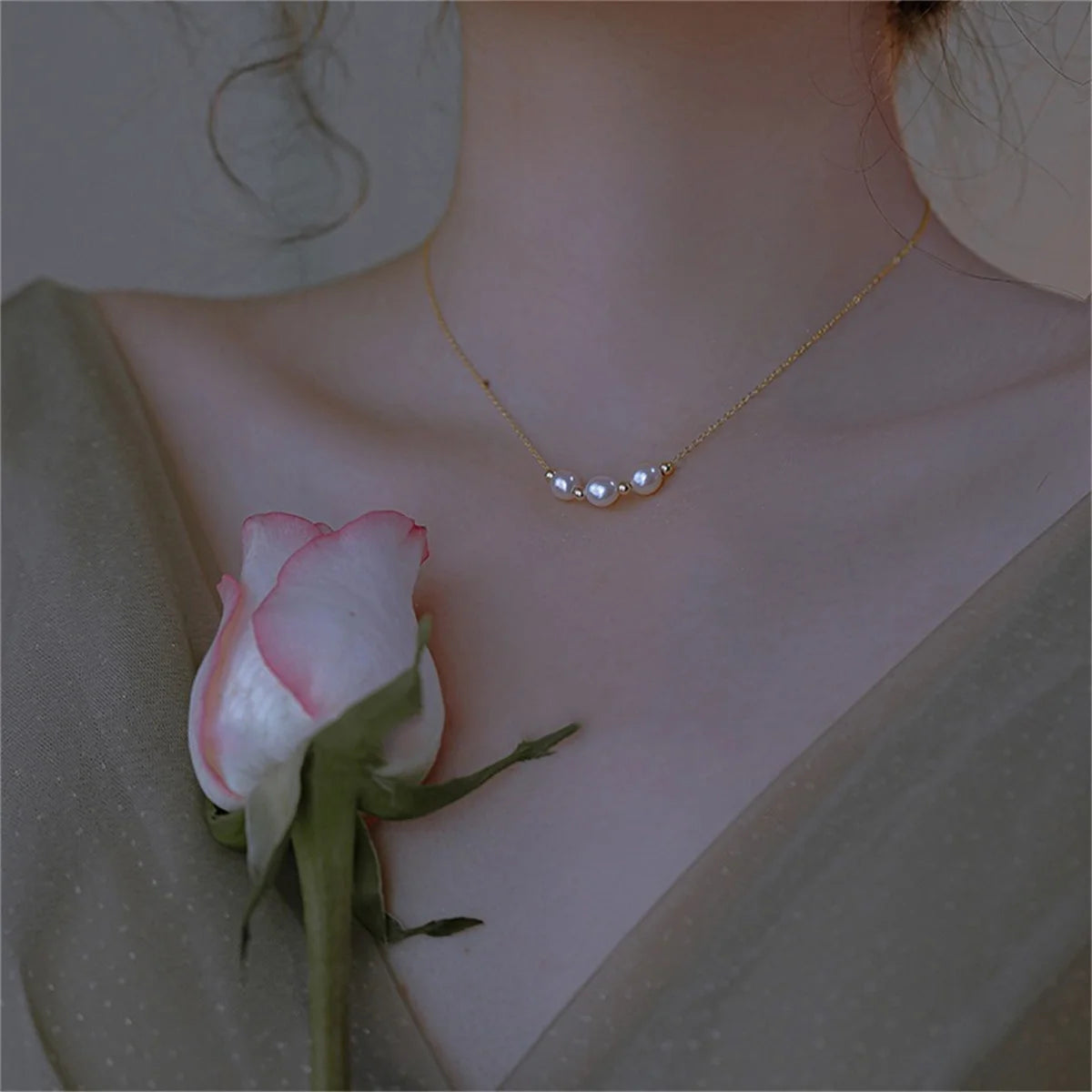 Minimalist Imitation Pearl Long Tassel Necklace For Women Ladies Elegant White Pearl Choker Clavicle Chain Wedding Party Jewelry