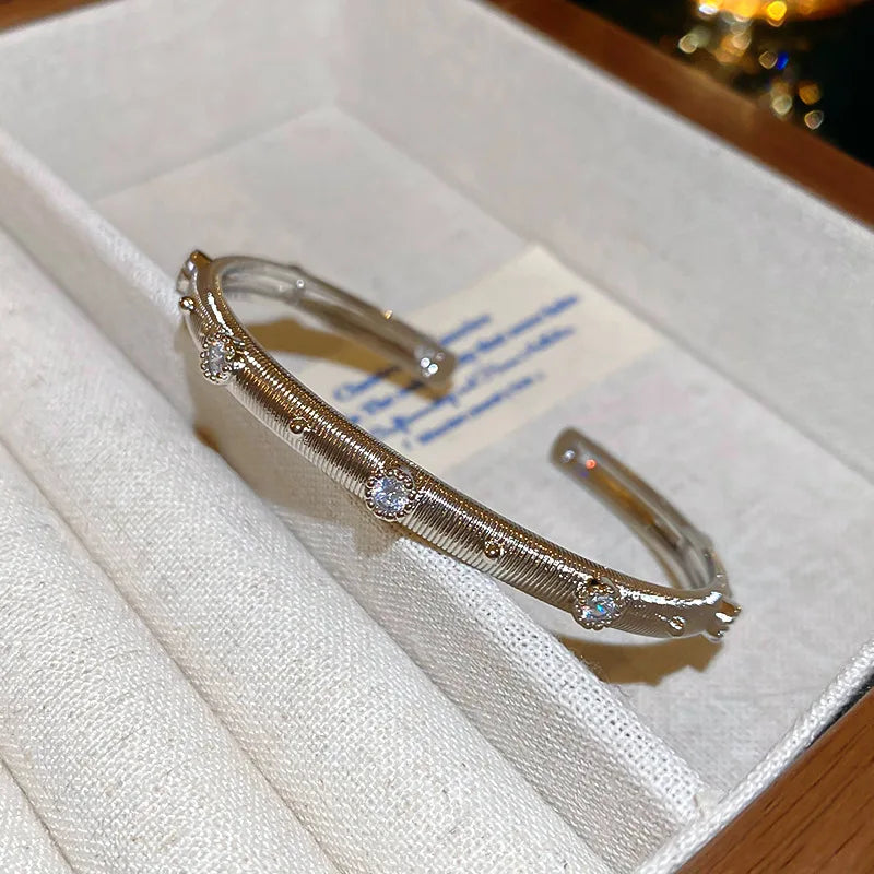 Zircon Retro Bracelet for Women Europe and The United States Light Luxury Temperament Bracelets Fashion New Accessories Gifts