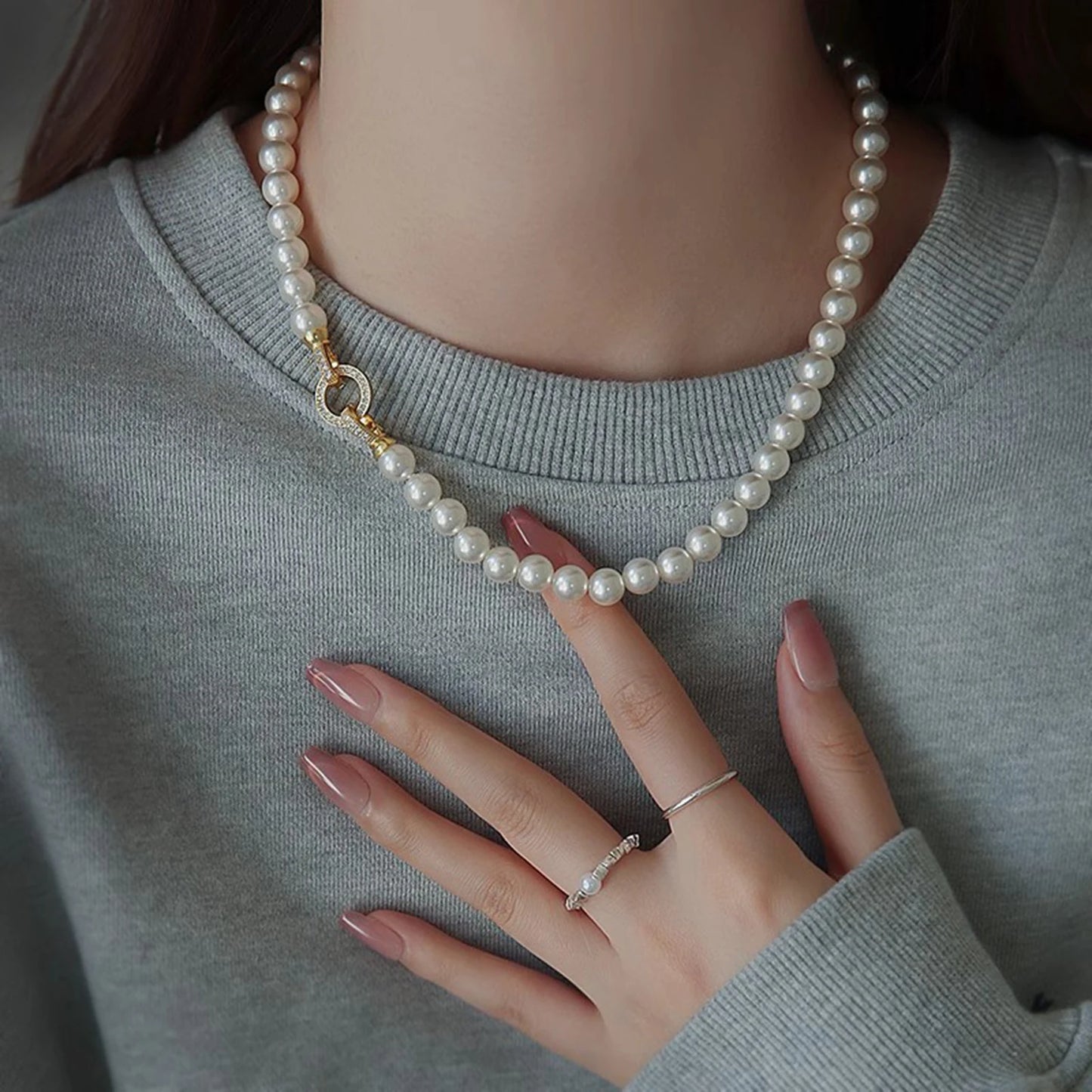 Elegant Pearl Necklace For Women Fashionable 8mm Bead String Clavicle Chain Light Luxury Dress Necklace Jewelry Neck Accessories