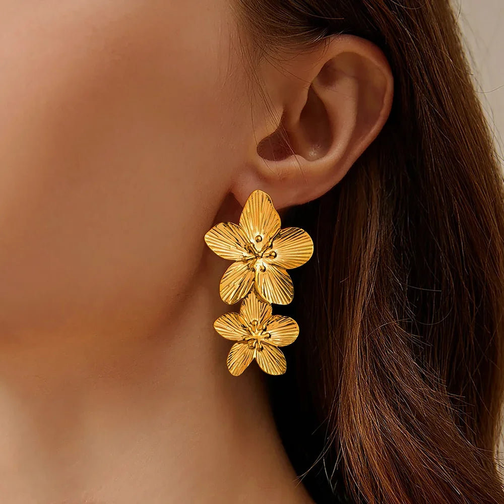 Teamer Fashion Big Flowers Cuff Bracelet for Women Stainless Steel Gold Color Bangle Bohemian Jewelry Wedding Gift