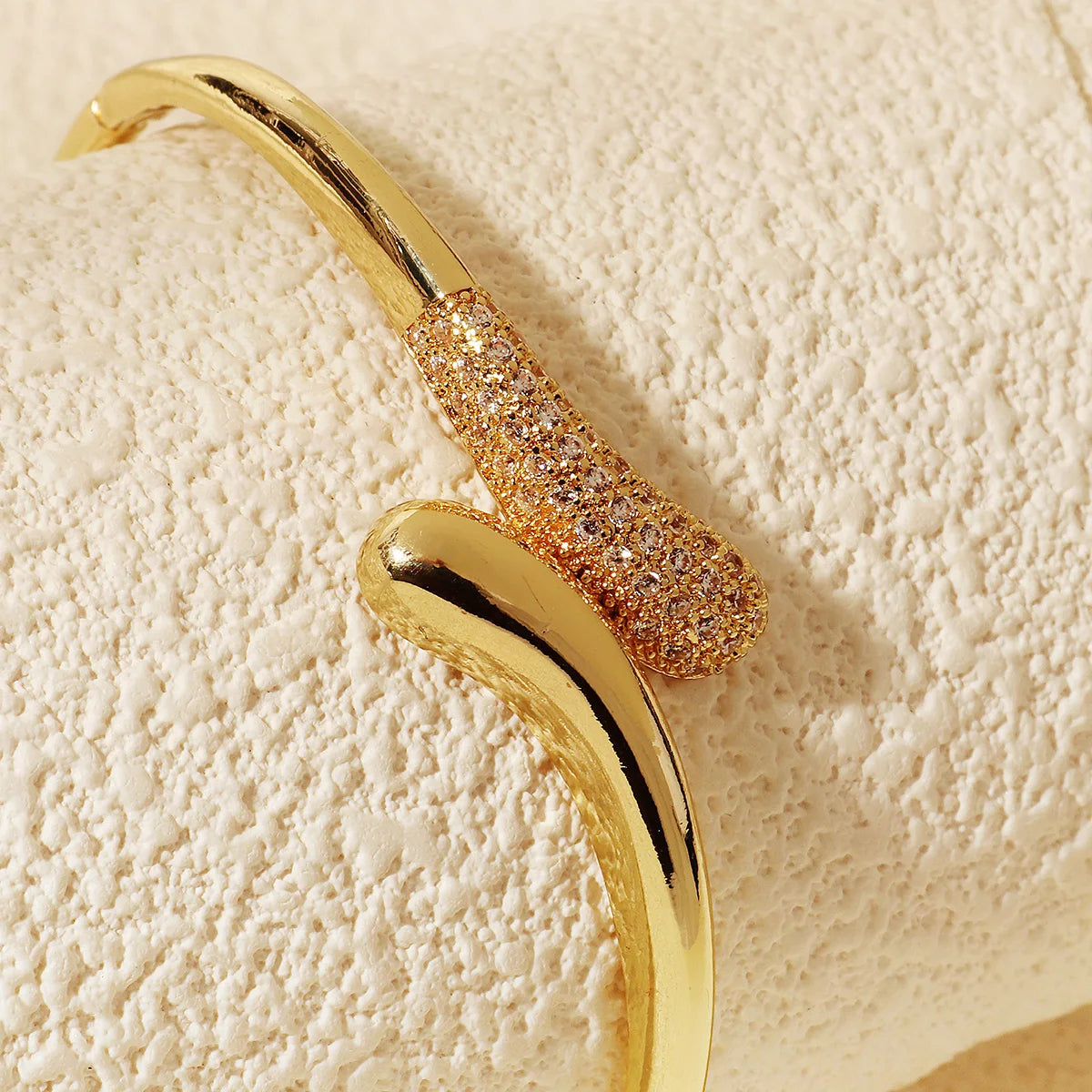 Trendy Miallo Stainless Steel Spike Bracelet Newest Studded Wrap Woman's Bracelet Brand Nail Bracelets Female As Gifts