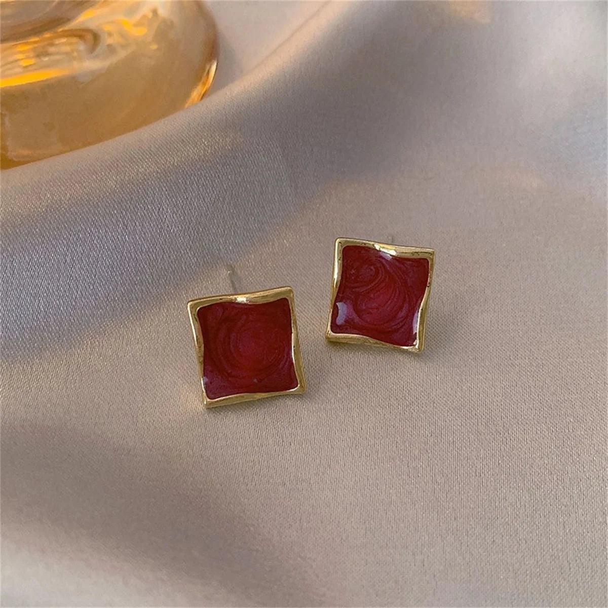 Vintage Trendy Red Enamel Geometric Round Heart Stud Earrings For Women Light Luxury Imitation Pearl Square Oval Earring Jewelry