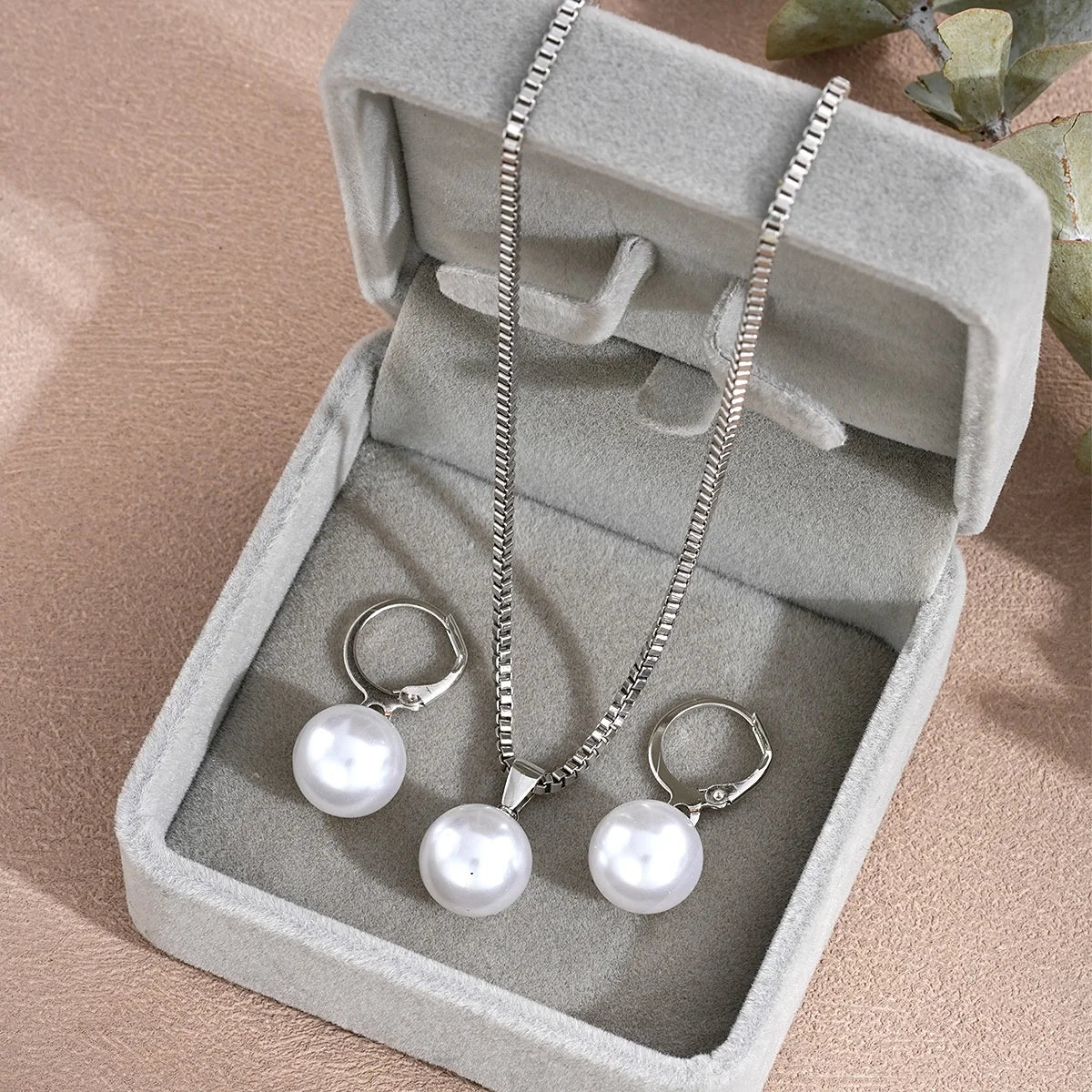 3 Pcs Round Pearl Jewelry Set Of Earring Pendant Necklace For Women Exquisite Fashion Rhinestone Double Wedding Jewelry Set Gift