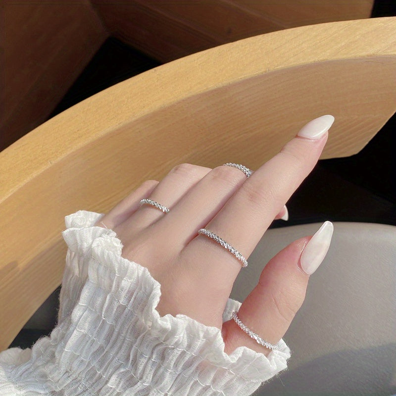 925 Sterling Silver Narrow Ring 18k Gold Plated Special Cutting Design Reflecting Sparkling Lights Match Daily Outfits Perfect Decor For Party (0.48g)