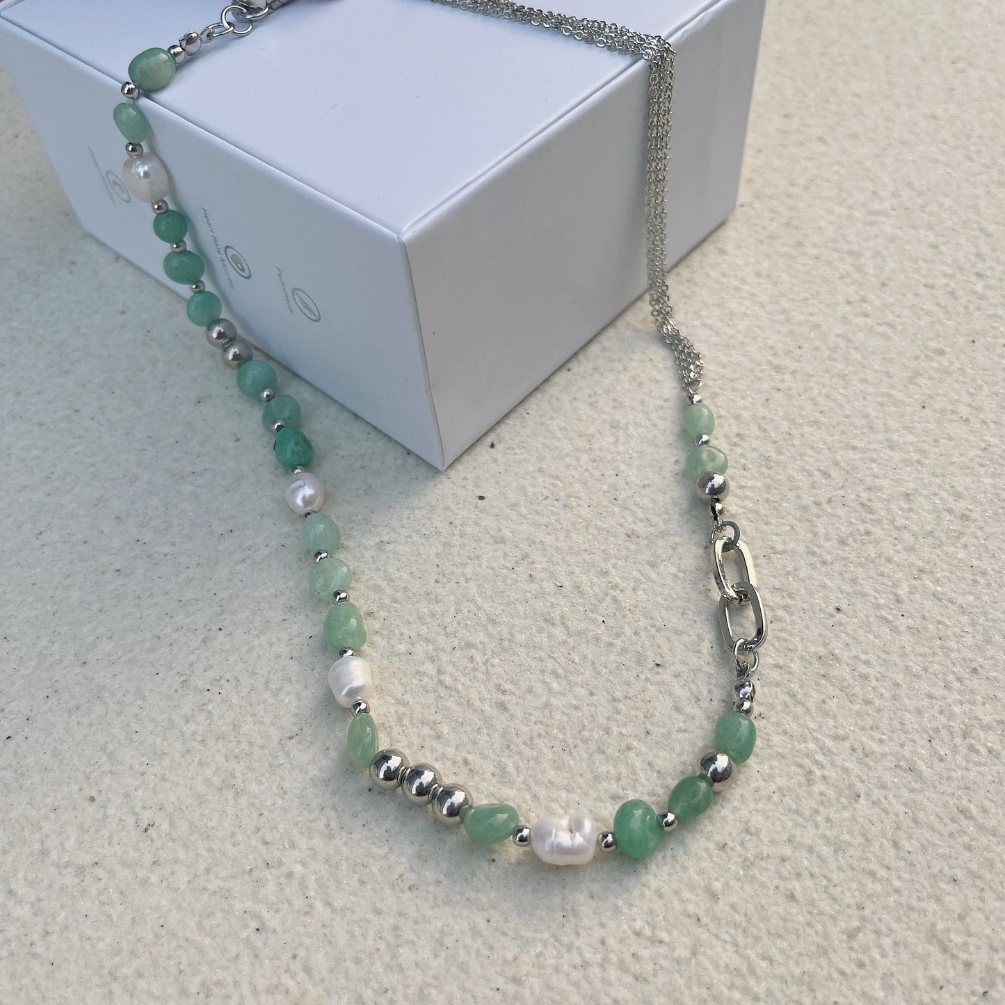 kshmir Natural stone blue crystal necklace baroque natural freshwater pearl niche design feeling fresh clavicle chain women