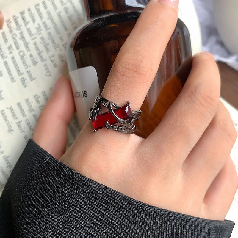 Dark Style European and American Red Jewelry Girls Light Luxury Niche Personality Retro Fashion Hollow Design Wedding Ring