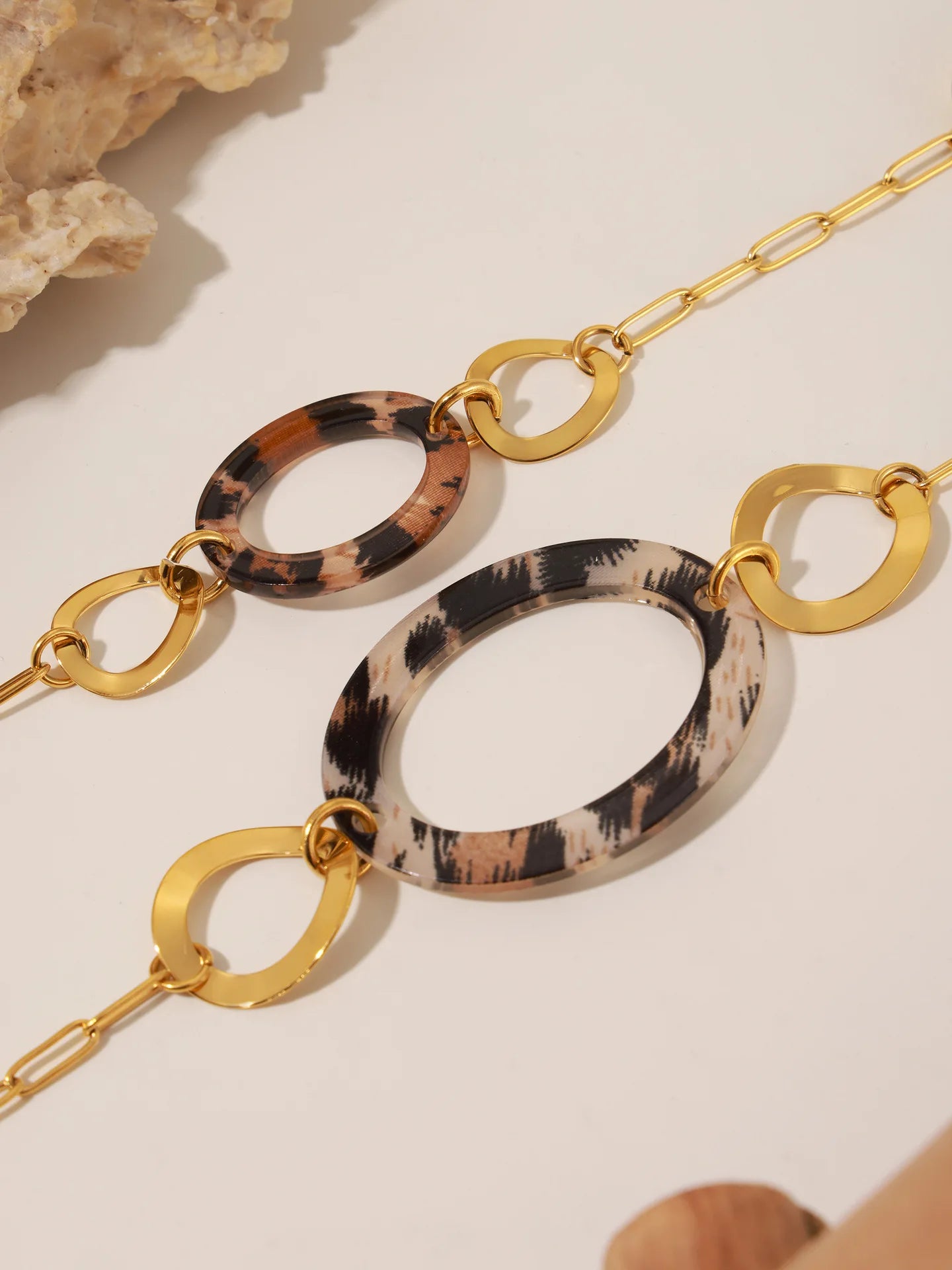 Necklace for Women Leopard Print Stainless Steel Acrylic Pendant Long Chain Sweater Link Gorgeous Charm Jewelry Gift