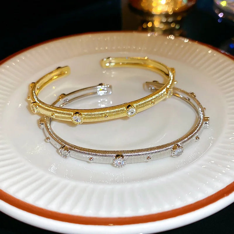 Zircon Retro Bracelet for Women Europe and The United States Light Luxury Temperament Bracelets Fashion New Accessories Gifts