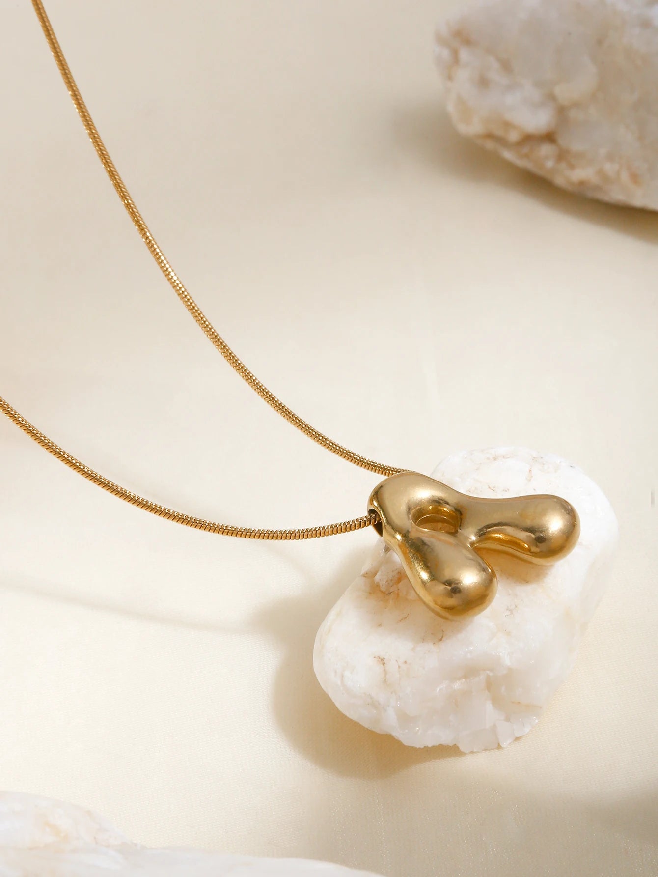 Korean Fashion Personality Cute Y2K Stainless Steel Plated 18K Gold, Q Version Of The Letter Pendant Necklace For Men And Women