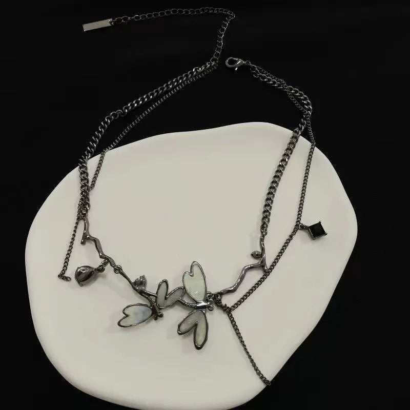 Y2K Dragonfly Necklace for Women Fashion Hip Hop Black Crystal Pendants Necklaces Splicing Chain Girls Rave Gift Gothic Jewelry