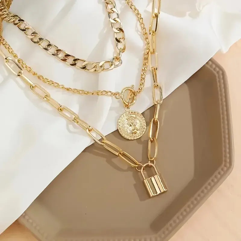 3pcs Layered Necklace Set for Women Vintage Elegant Gold Plated Embossed Round Creative Lock Pendant Necklaces Fashion Jewelry