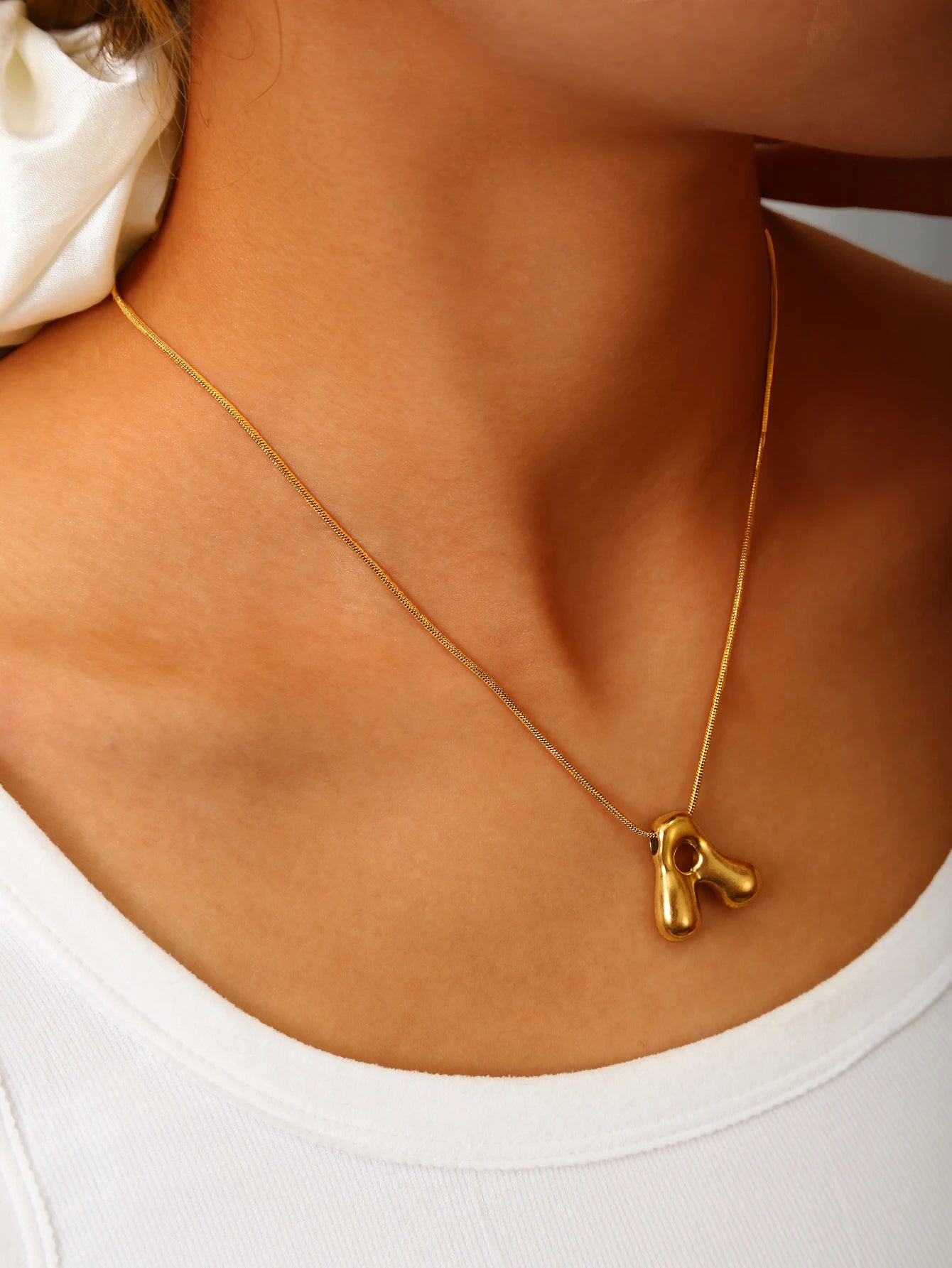 Korean Fashion Personality Cute Y2K Stainless Steel Plated 18K Gold, Q Version Of The Letter Pendant Necklace For Men And Women