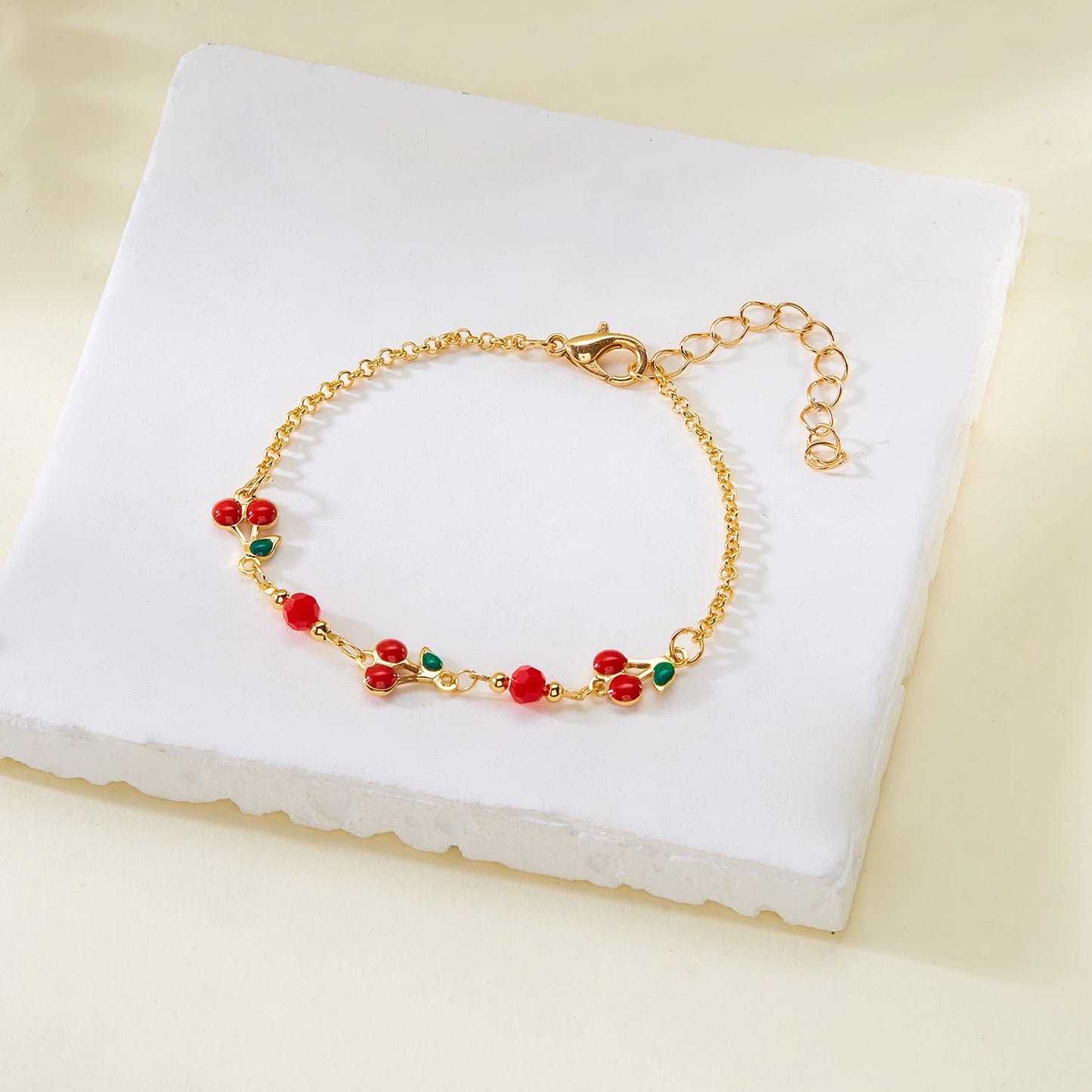 Sweet Cute Red Strawberry Cherry Heart Pearl Charm Bracelet New Fashion Y2K Fruit Gold Color Chain Jewelry Party Gifts 2025