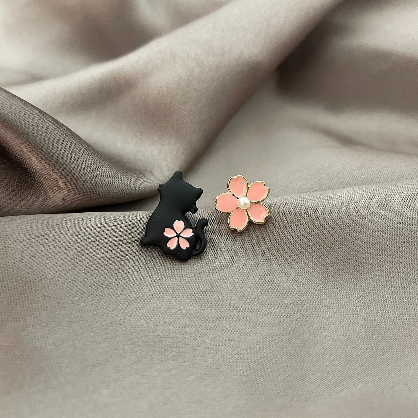 Kids Asymmetric Animal Cat Love Heart Earrings Lovely Grey Mouse&Cheese Rabbit&Flower Ear Stud Earrings Student Jewelry Gifts