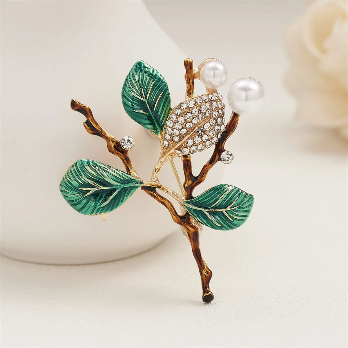 Rinhoo Fashion Imitation Pearl Zircon Tassel Safety Pins For Women Simple Snowflake Flower Brooch Bouquet Clothes Badges Jewelry