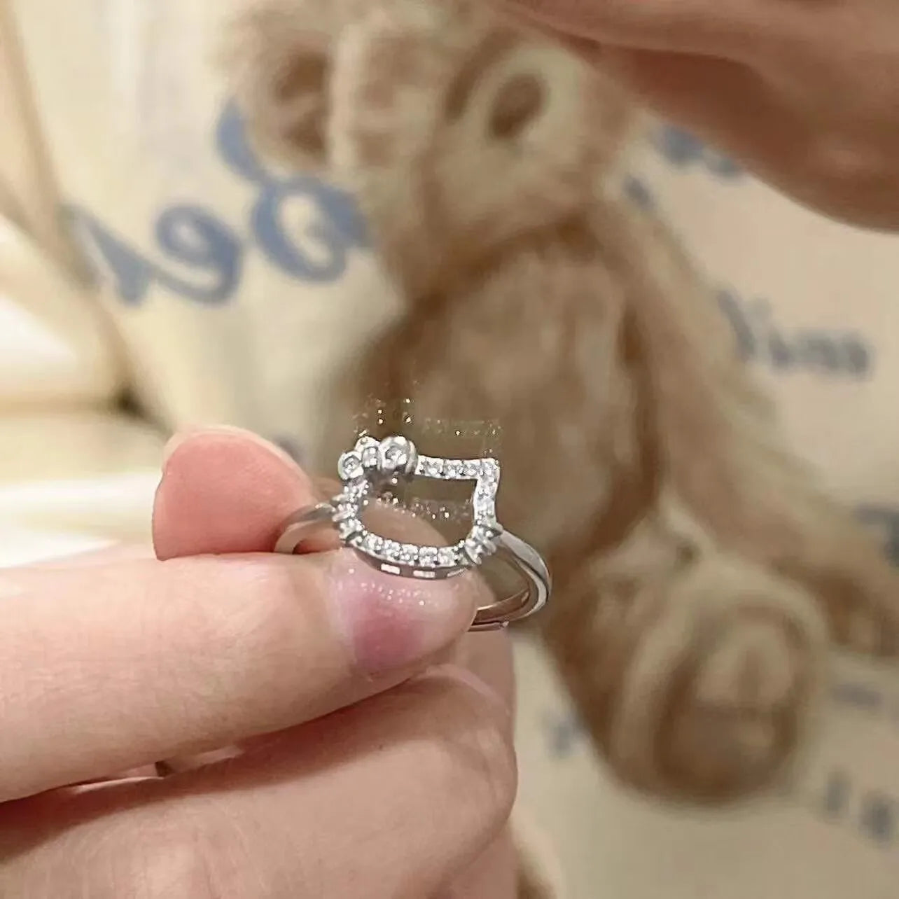 Hello Kitty Necklace for Girls Fashion Jewelry Accessories Aesthetic Neck Pendants Y2K Kawaii Sanrio Charms Chain Christmas Gift