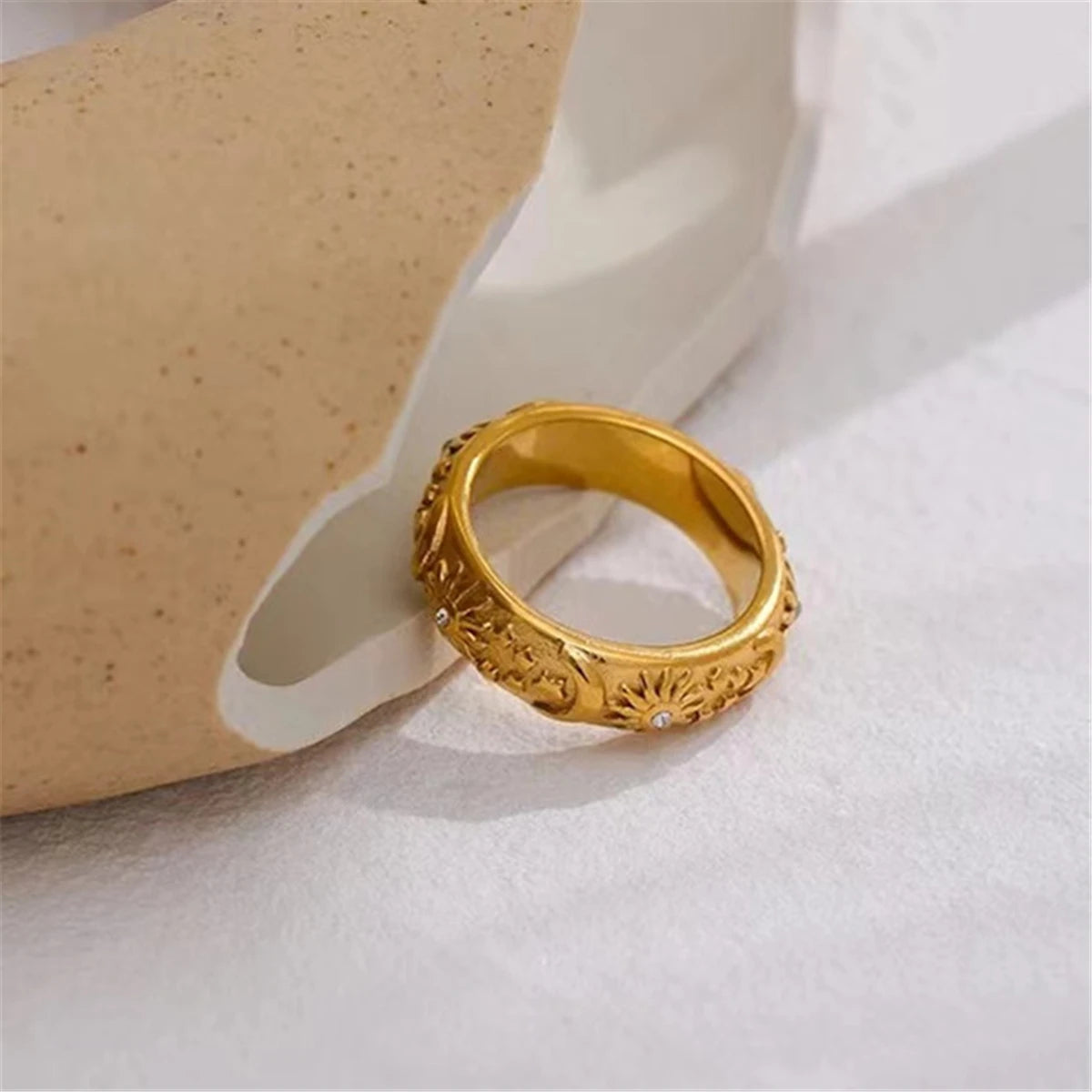 New Vintage 18K Gold Plated Stainless Steel Sun Star Moon Rings for Women Men Fashion Couple Jewelry Gift