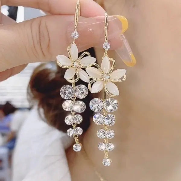 Exquisite Leaves Crystal Flower Stud Earrings For Women AAA Zircon Rose Butterfly Tassel Earring Bride Wedding Party Jewelry