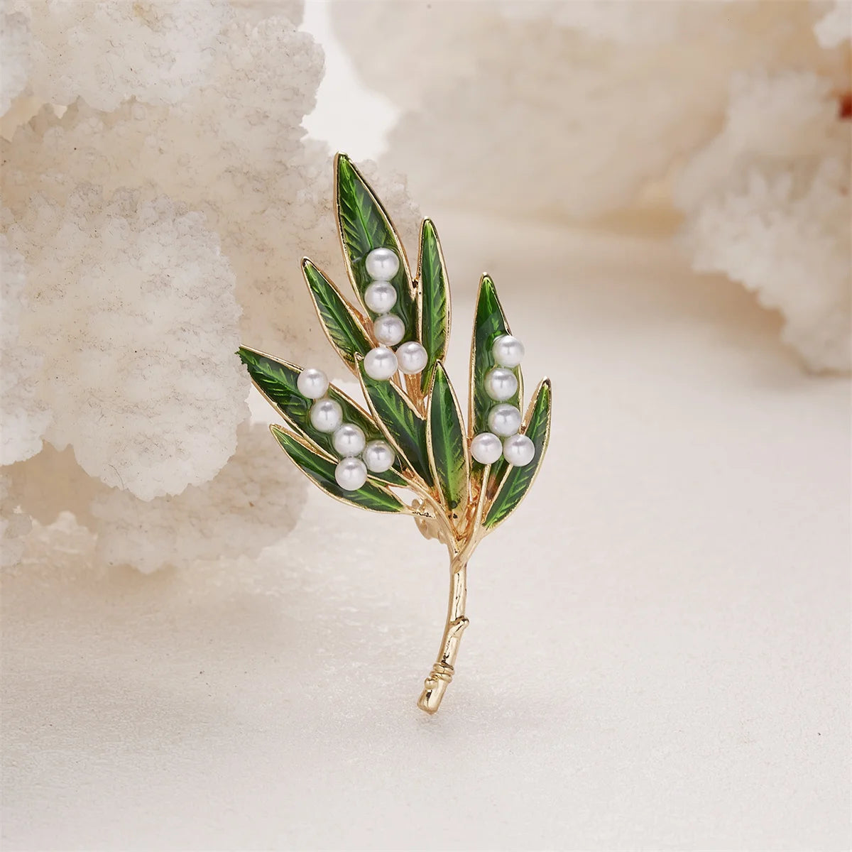 Rinhoo Fashion Imitation Pearl Zircon Tassel Safety Pins For Women Simple Snowflake Flower Brooch Bouquet Clothes Badges Jewelry