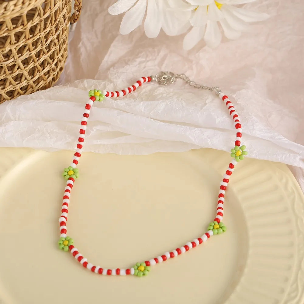 Y2K Flowers Charms Pearl Choker Necklace For Women Boho Colorful Beaded Clavicle Chain Short Necklaces Jewelry Gift 2024