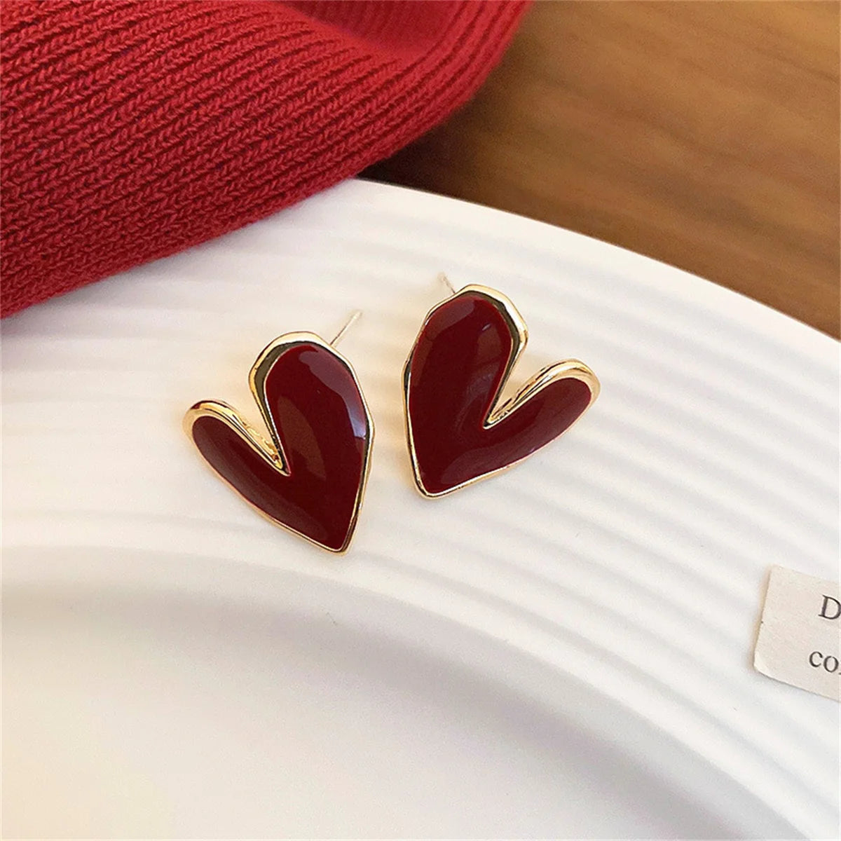 Vintage Trendy Red Enamel Geometric Round Heart Stud Earrings For Women Light Luxury Imitation Pearl Square Oval Earring Jewelry