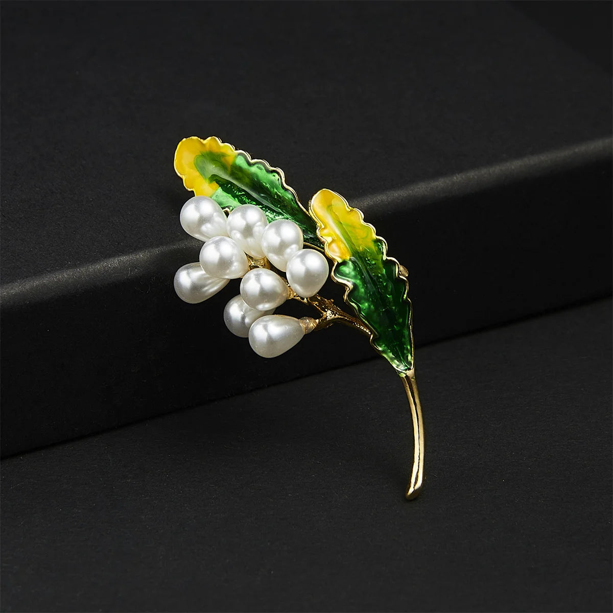 Rinhoo Fashion Imitation Pearl Zircon Tassel Safety Pins For Women Simple Snowflake Flower Brooch Bouquet Clothes Badges Jewelry