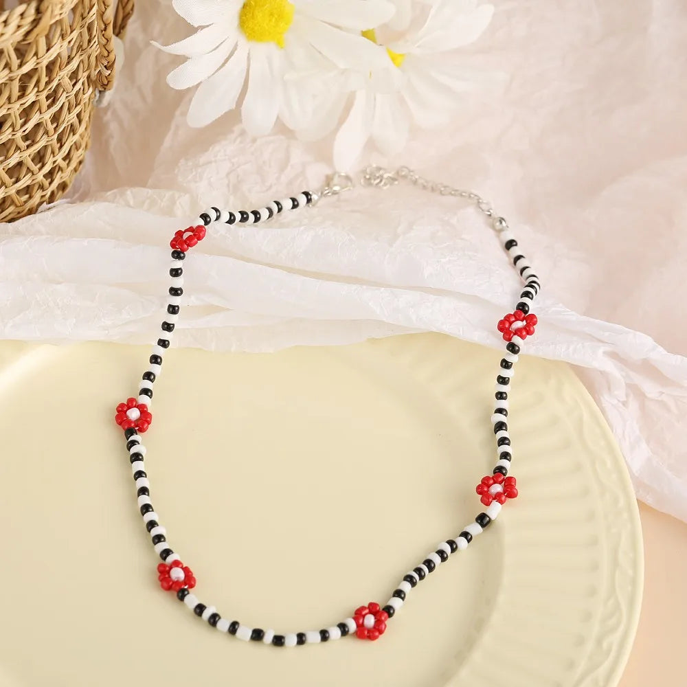 Y2K Flowers Charms Pearl Choker Necklace For Women Boho Colorful Beaded Clavicle Chain Short Necklaces Jewelry Gift 2024