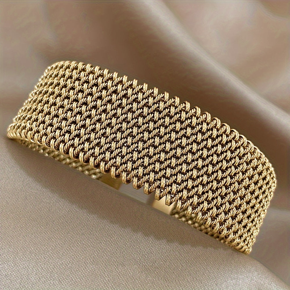Trendy New Woven Stainless Steel Bracelet With A Golden Touch. Fashionable Accessory In Versatile Golden Tone.